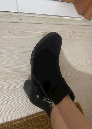 Diğer Tokalı Siyah Blok Topuklu Kadın Bot