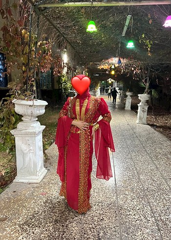 Klasik Şıklıkta Boncuk İşlemeli Kırmızı Uzun Henna Elbise - Görsel 2