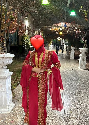 Klasik Şıklıkta Boncuk İşlemeli Kırmızı Uzun Henna Elbise - Görsel 3