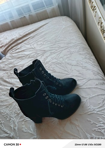 38 Beden Siyah Süet Gotik Topuklu Kadın Bot