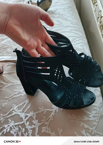 39 Beden Kadın Siyah Gotik Topuklu Ayakkabı