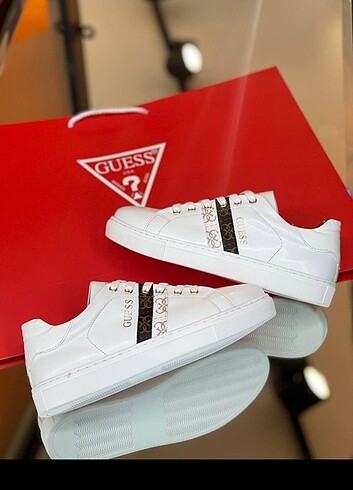 Guess Stiletto
