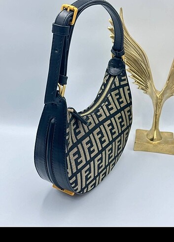 FENDİ GRAPHY NEW BAG 