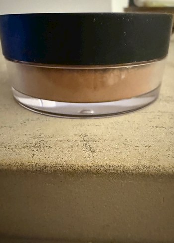 NARS Bej Pudra renk Heat sadece denedim renk bugday ve esmerlere - Görsel 3