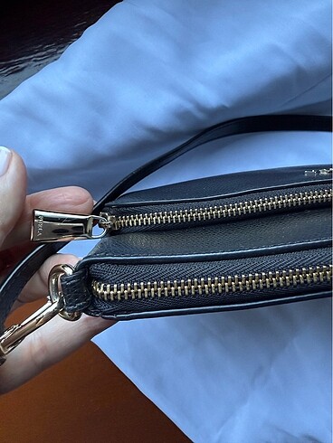  Beden siyah Renk Furla deri crossbody