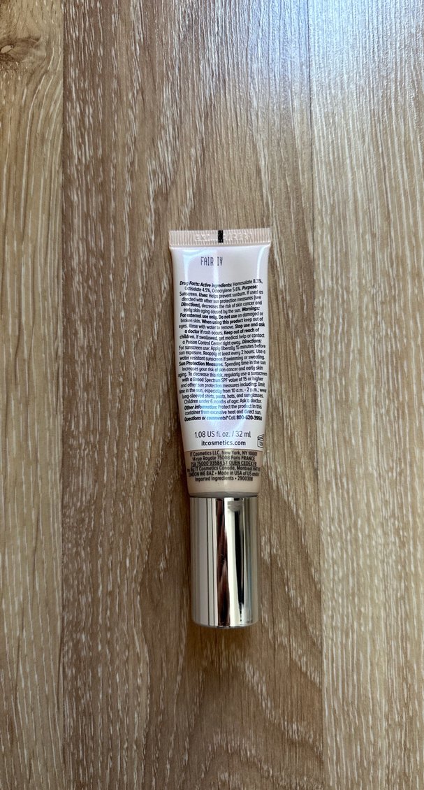 It CC+ Nude Glow SPF 40 Açık Ten BB Krem - Görsel 2