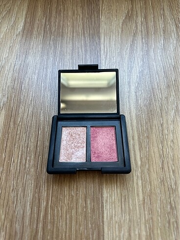 Beden Nars Allık aydınlatıcı mini palet