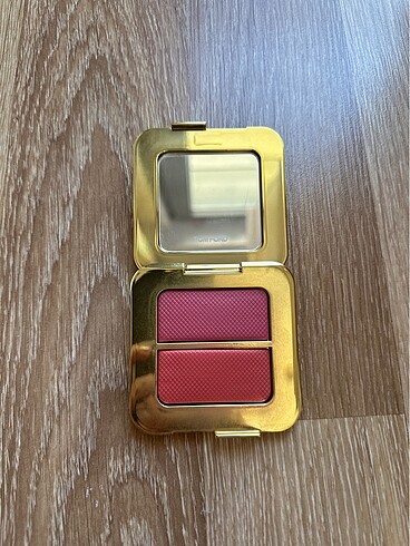 Beden Tom Ford allık