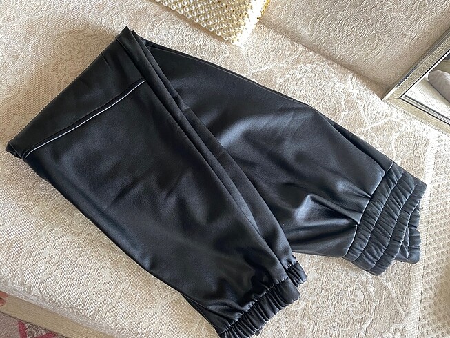 Zara Pantolon