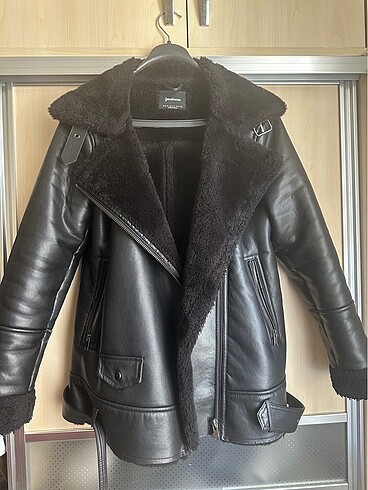 Stradivarius Deri mont