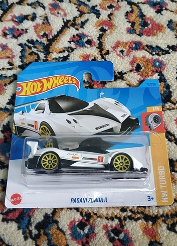  Hot wheels 2 Pagani Zonda R hotwheels Beyaz ve Lacivert