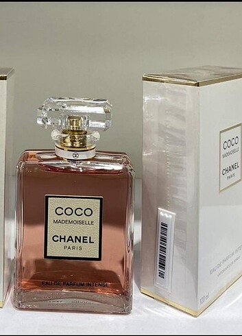 CHANEL 