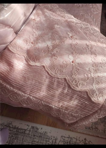 İşlemeli Pembe Yatak Örtüsü - Görsel 9