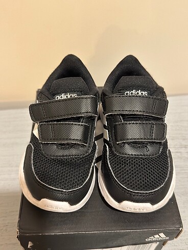 Çocuk spor ayakkabısı