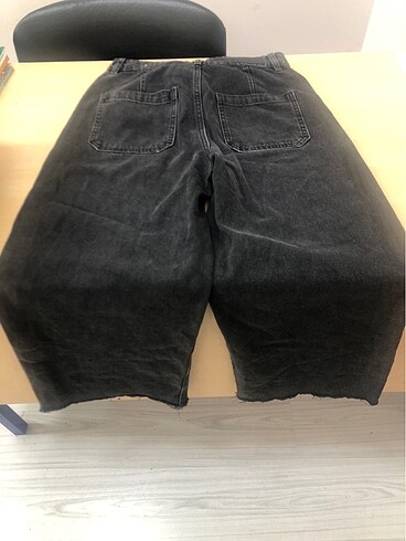 40 Beden siyah Renk MNG sıyah jean