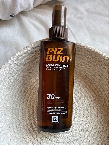 Piz Buin Tan and Protect Sun oilspray SF30 150 ml