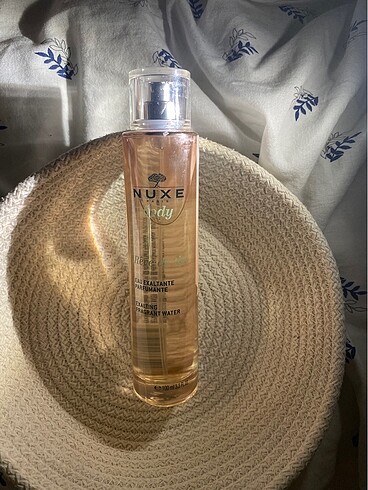 Nuxe Rêve de Thé Exalting Fragrant Water