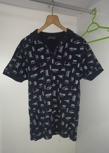 Erkek Siyah V Yaka Kısa Kollu Baskılı Polo Tişört - Görsel 2