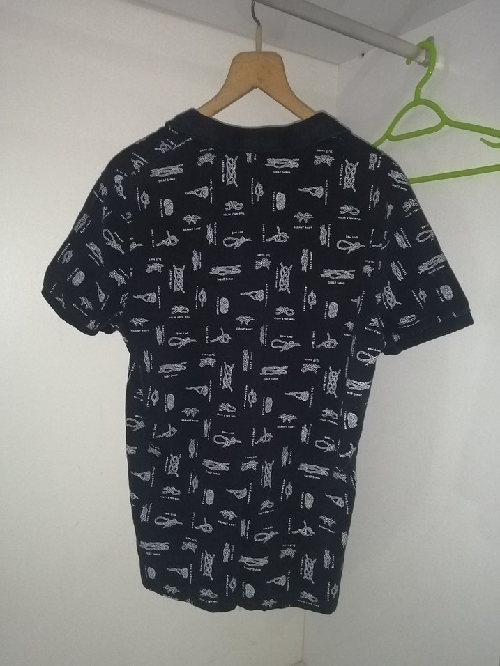 Erkek Siyah V Yaka Kısa Kollu Baskılı Polo Tişört - Görsel 3