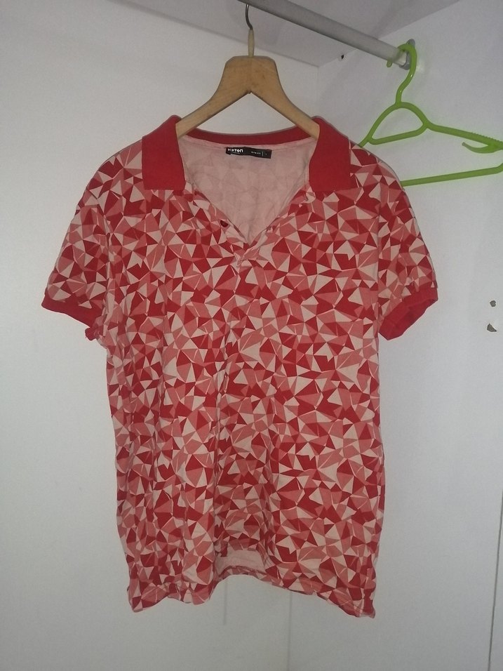 Kırmızı V Yakalı Düğmeli Erkek Polo Tişört - Görsel 2