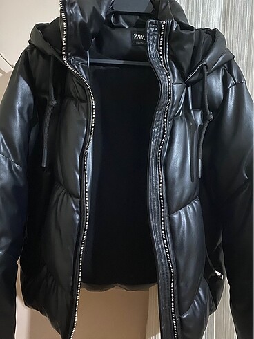 Zara Suni deri su geçirmez sişme mont