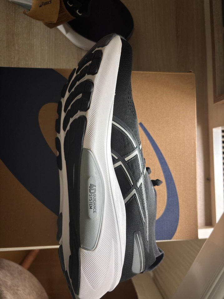 Siyah Beyaz Erkek Koşu Ayakkabısı GEL-KAYANO 31 - Görsel 4