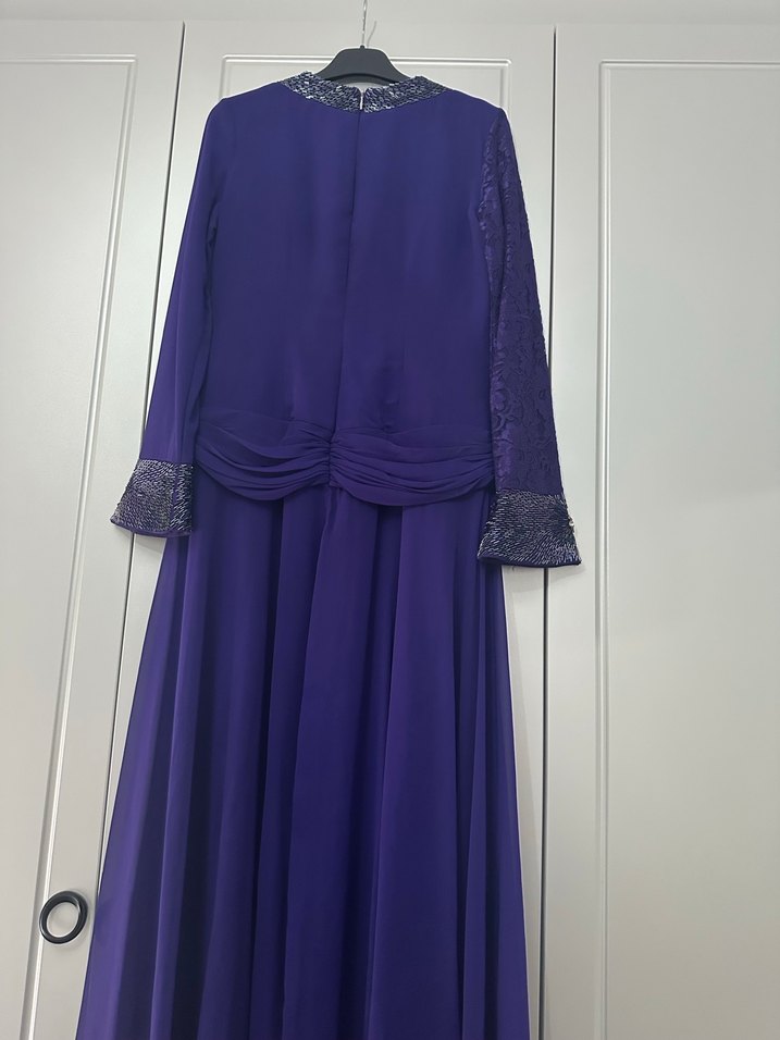 Mor Uzun Kollu Drape Detaylı Uzun Abiye Elbise - Görsel 4