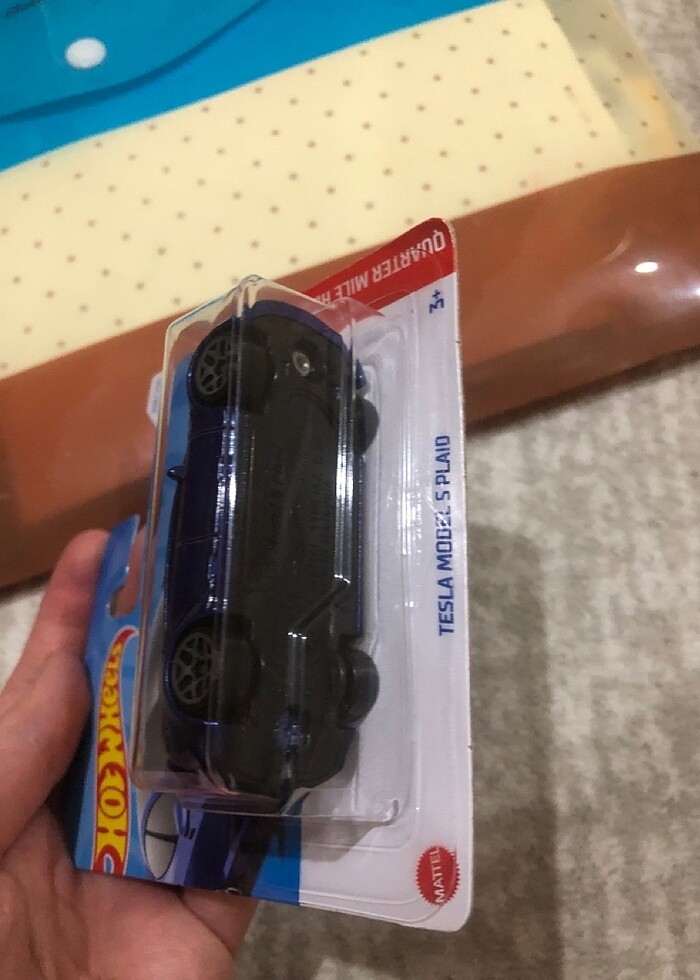 hot wheels tesla model s plaıd Mavi lacivert oyuncak araba - Görsel 4