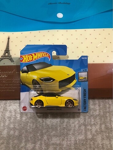 hot wheels nıssan z proto Sarı oyuncak araba koleksiyon - Görsel 6