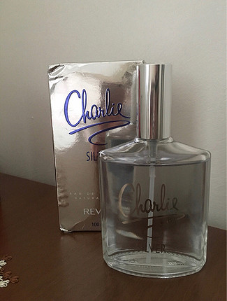 Revlon Charlie Silver bayan parfüm