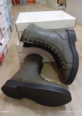 Haki Kadın Botu, Kalın Topuklu