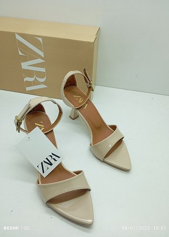 Zara Bej Minimalist Stiletto Topuklu Kadın Sandalet
