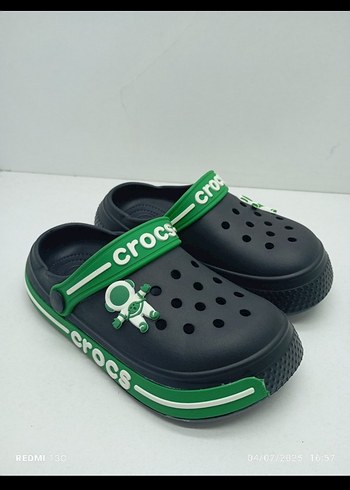 Crocs Erkek Çocuk Renkli Kaydırmaz Terlik