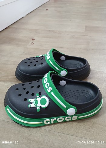 Crocs Crocs Erkek Kaydırmaz Terlik, Renkli Desenli