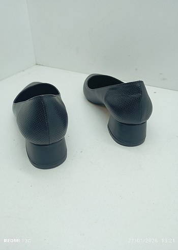 Siyah Yılan Desenli Kadın Topuklu Ayakkabı - Görsel 4