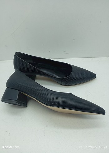 Siyah Yılan Desenli Kadın Topuklu Ayakkabı - Görsel 2