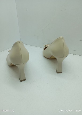 Bej Deri Tokalı Stiletto Topuklu Kadın Ayakkabı - Görsel 4