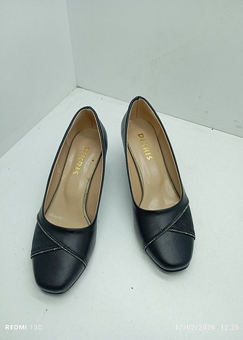 Siyah Kadın Klasik Topuklu Ayakkabı - Görsel 3