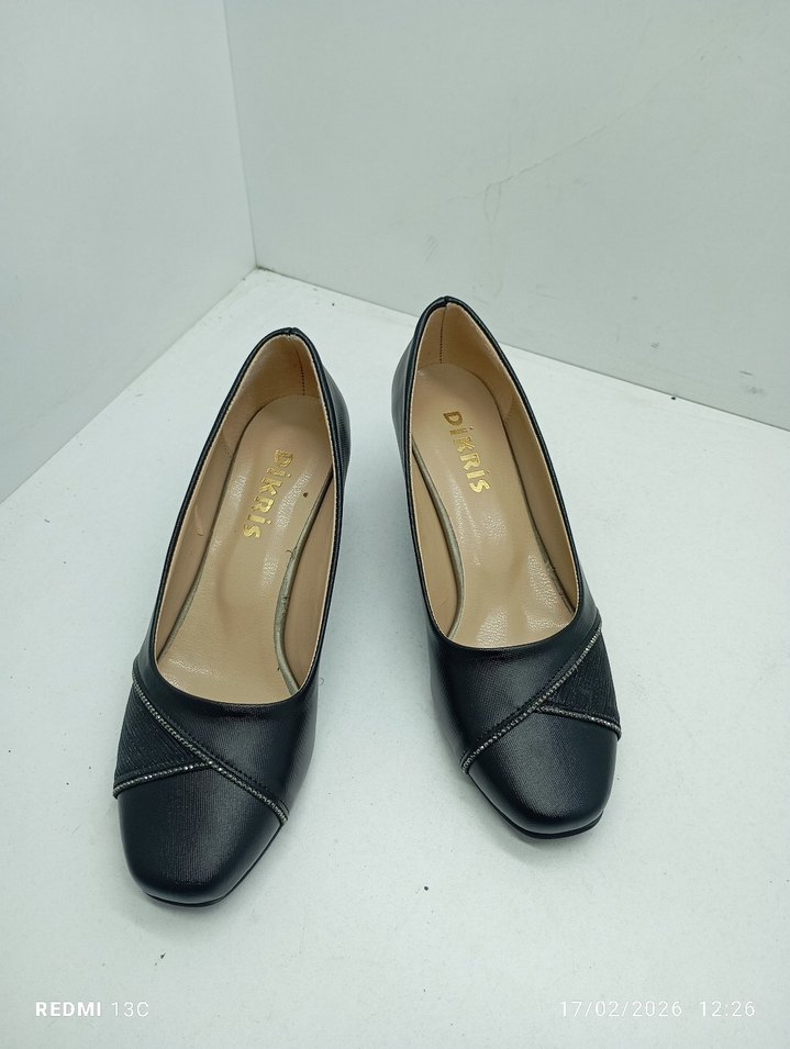 Siyah Kadın Klasik Topuklu Ayakkabı - Görsel 3