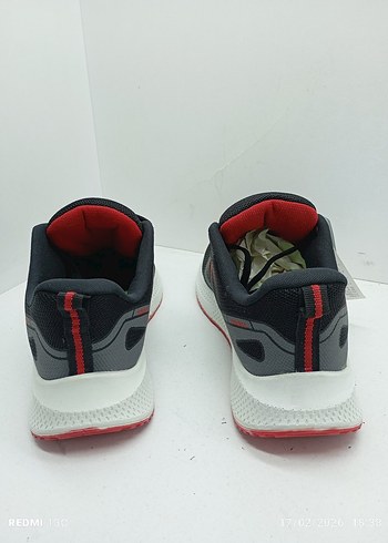 Adidas Kırmızı Bağcıklı Erkek Spor Ayakkabı - Görsel 3