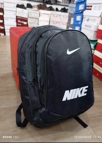 Nike Siyah Fermuarlı Erkek Okul Sırt Çantası