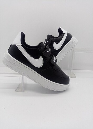 32 Beden Nike Siyah Çocuk Cırtlı Spor Ayakkabı 