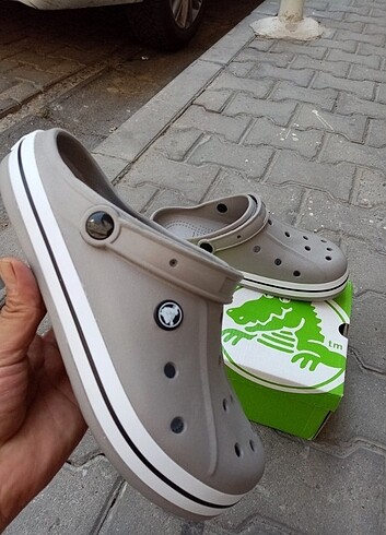 Crocs Crocs Erkek Gri Ortabedik Kapalı Terlik 