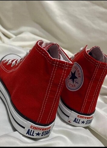 38 Beden Converse Kırmızı Boğazlı Keten Spor Ayakkabı 