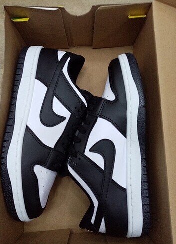 Nike Dunk Beyaz Spor Ayakkabı 