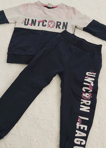 3 Yaş Beden Kız Bebek Triko Unicorn Takım