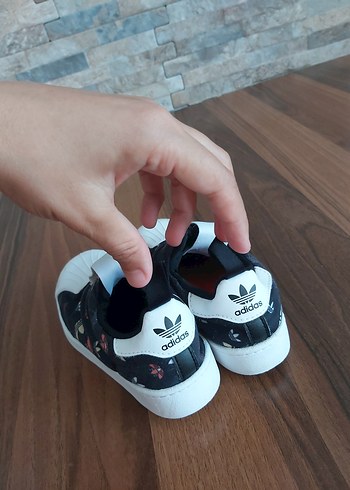 29 Beden beyaz Renk kiz Çocuk Adidas Renkli Desenli Sneaker