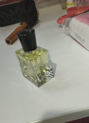 Tutaste owd Tom Ford oud wood 