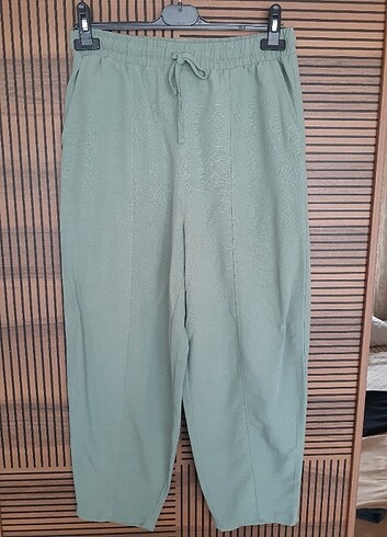 38 Beden yeşil Renk Lcw keten pantalon