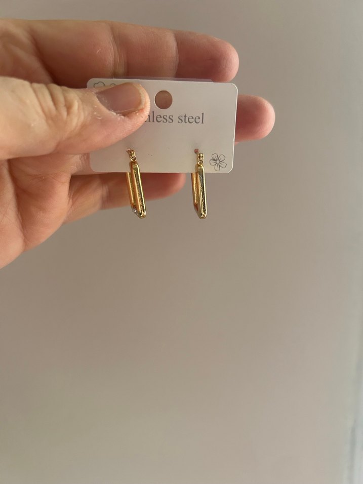 Gold Renk Kadın Çelik Küpe - Görsel 3